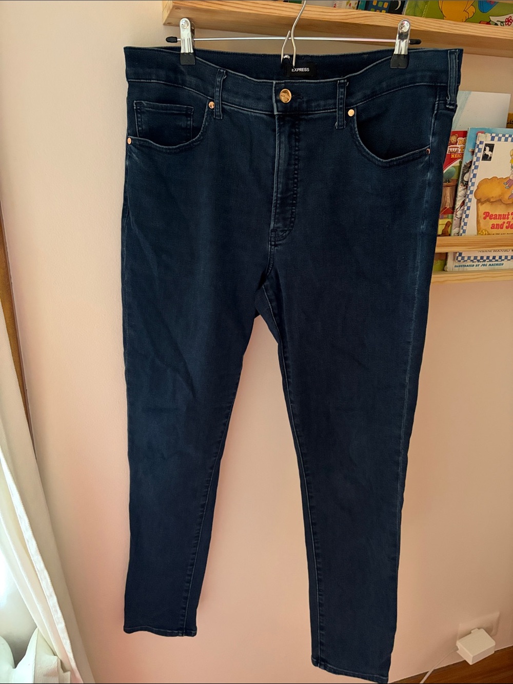 Express Women's Skinny Jeans in Dark Blue Denim Mid Rise